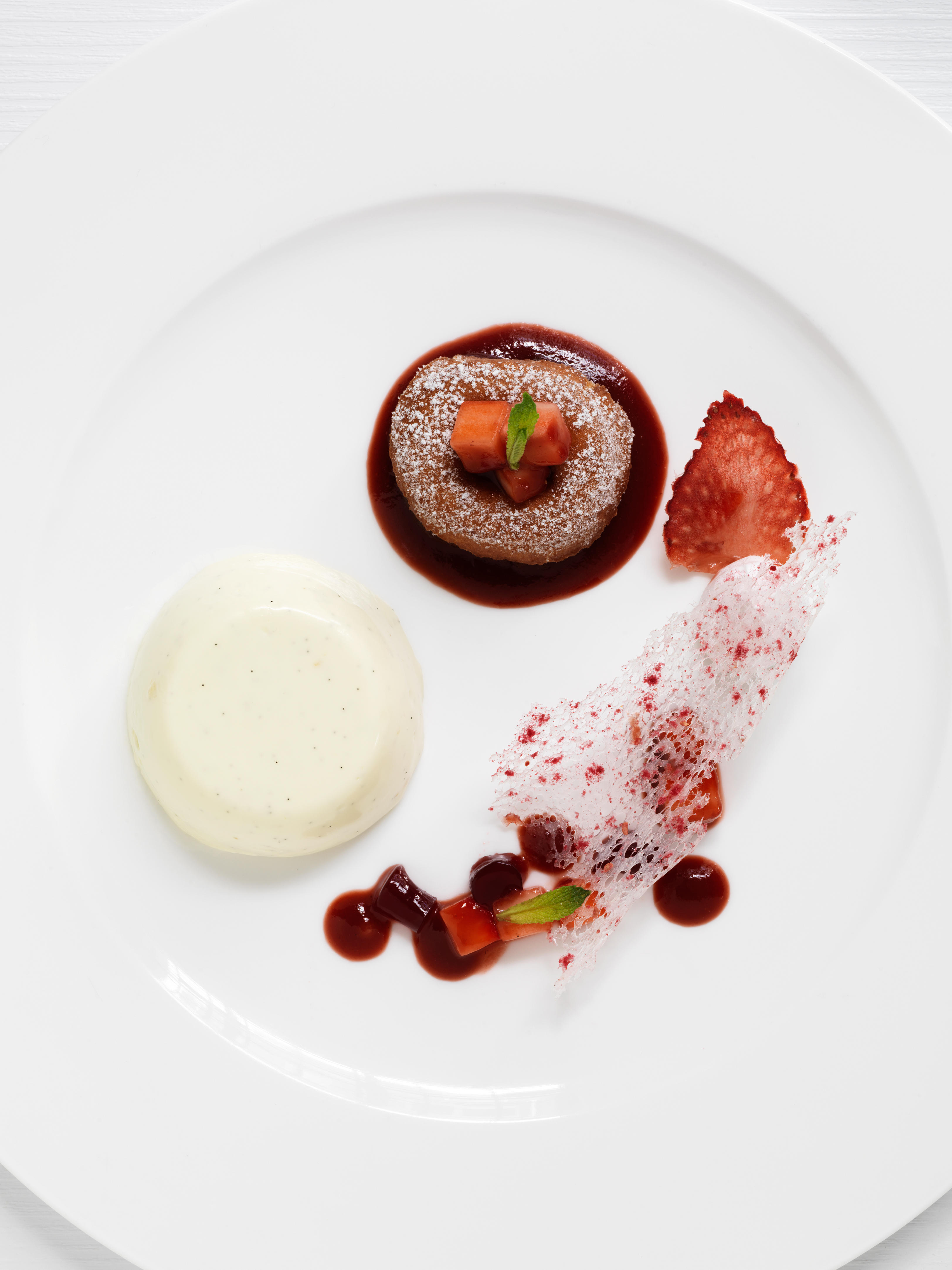 Food_Jason-Lowe-March_2013-Strawberry-Panacotta-Doughnuts