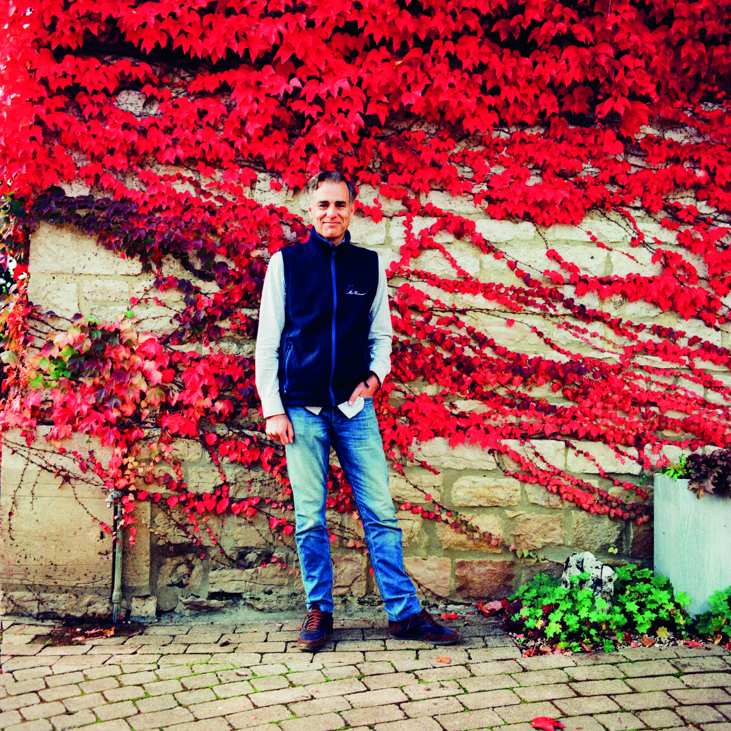 Jean-Nicolas-Meo_Domaine-Meo-Camuzet_Vosne-Romanee_Burgundy-2021_film-photo_Jason-Lowe_1