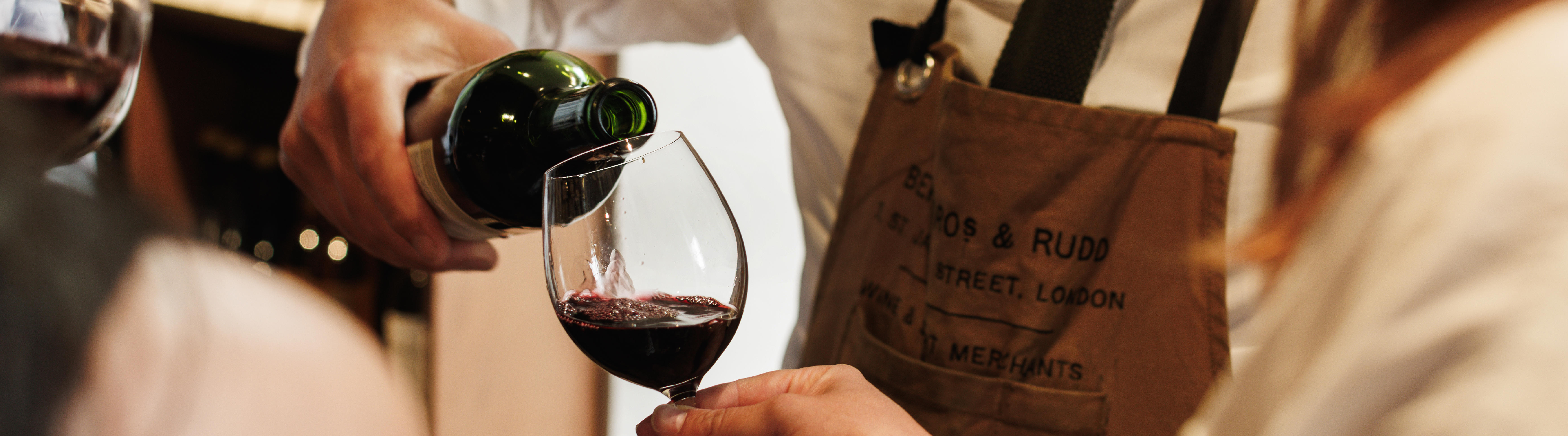 Pall-Mall-Wine-Shop-people-August-2024-58-banner