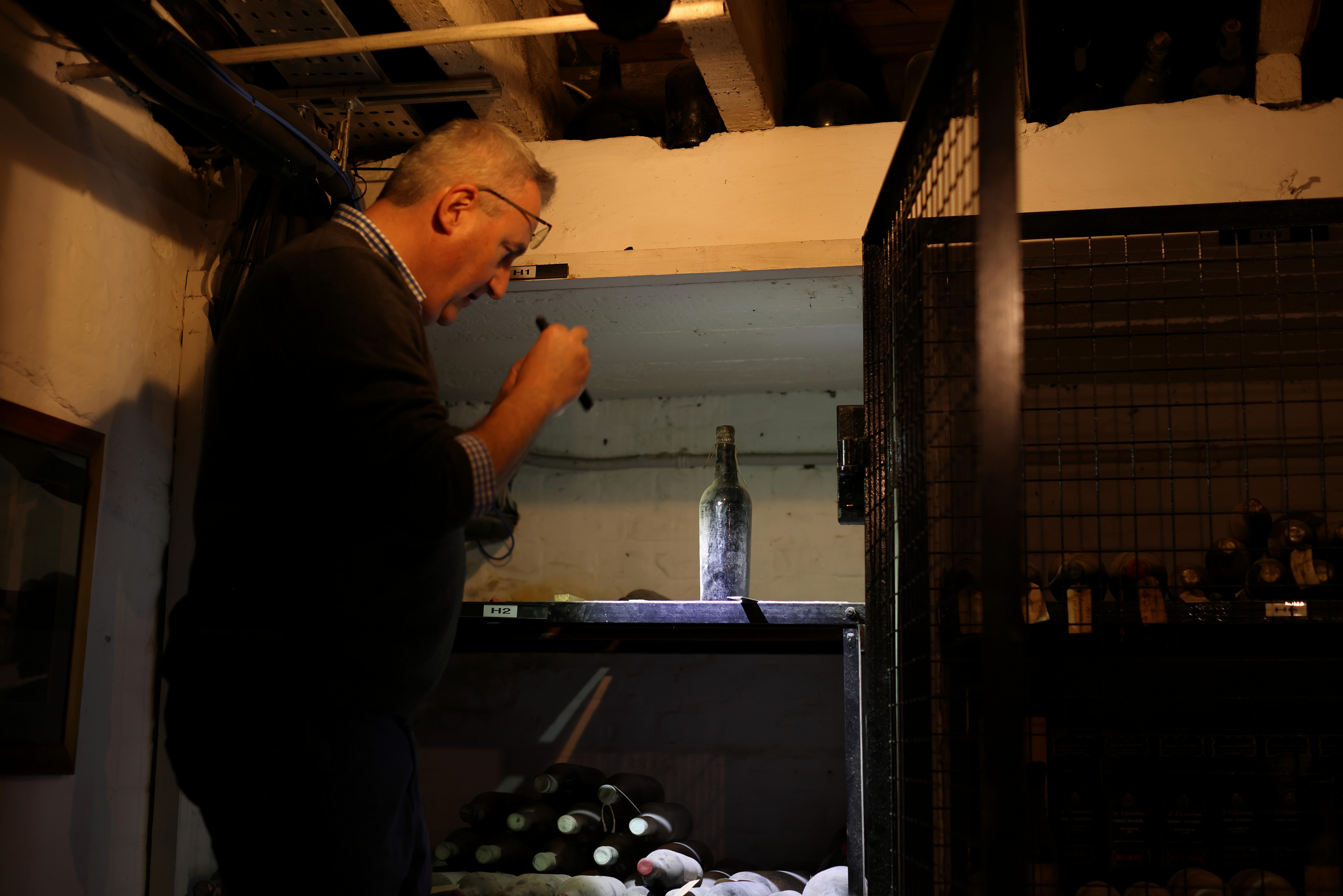 Refurbishment_Family-Reserve_Sebastian-Balcombe_and_Philip-Moulin_44